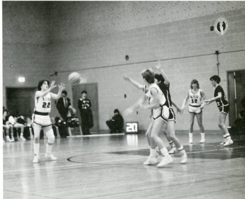 yearbook1986_womensBasketball_008.jpg