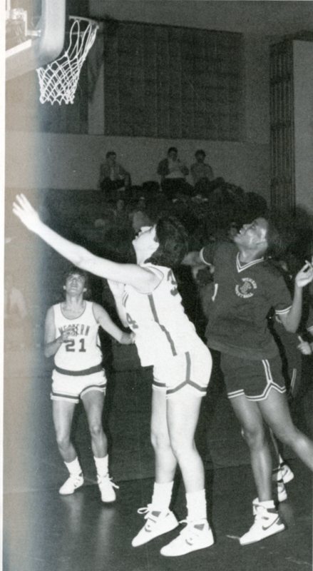 yearbook1988_womensBasketball_005.jpg