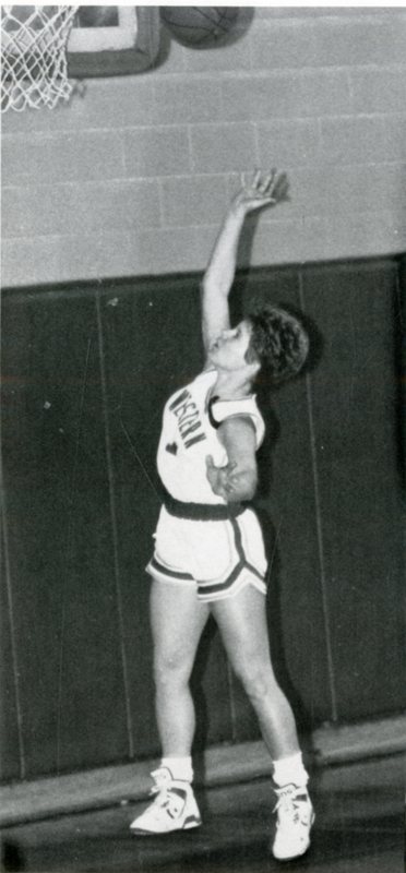 yearbook1989_womensBasketball_008.jpg