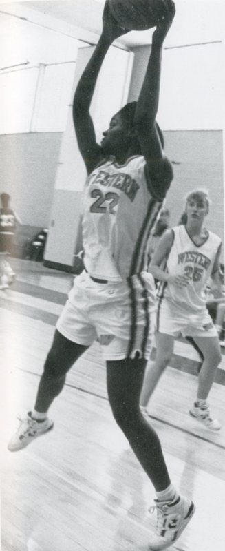 yearbook1991_womensBasketball_008.jpg