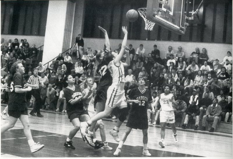 yearbook1993_womensBasketball_001.jpg