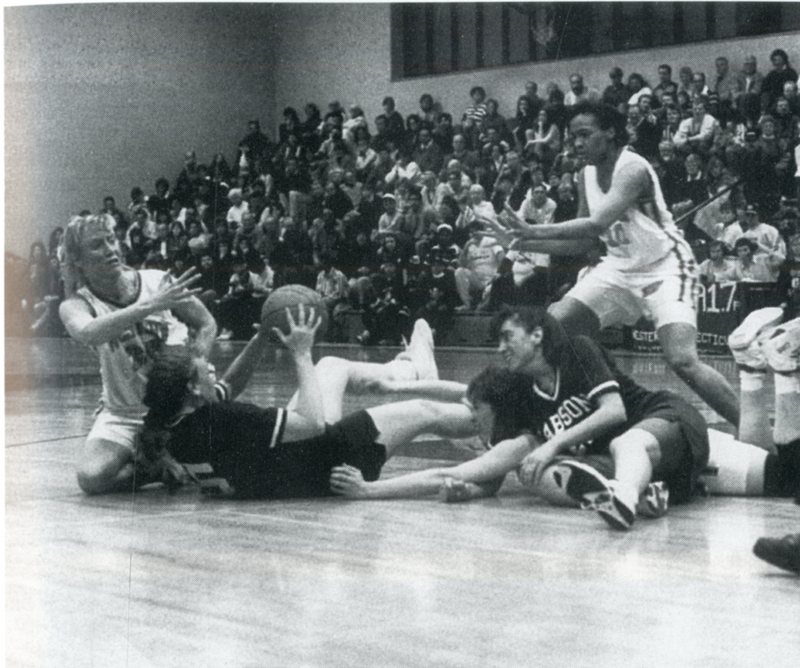 yearbook1993_womensBasketball_004.jpg