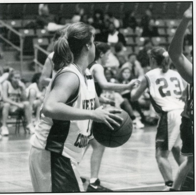 yearbook1998_womensBasketball_005.jpg