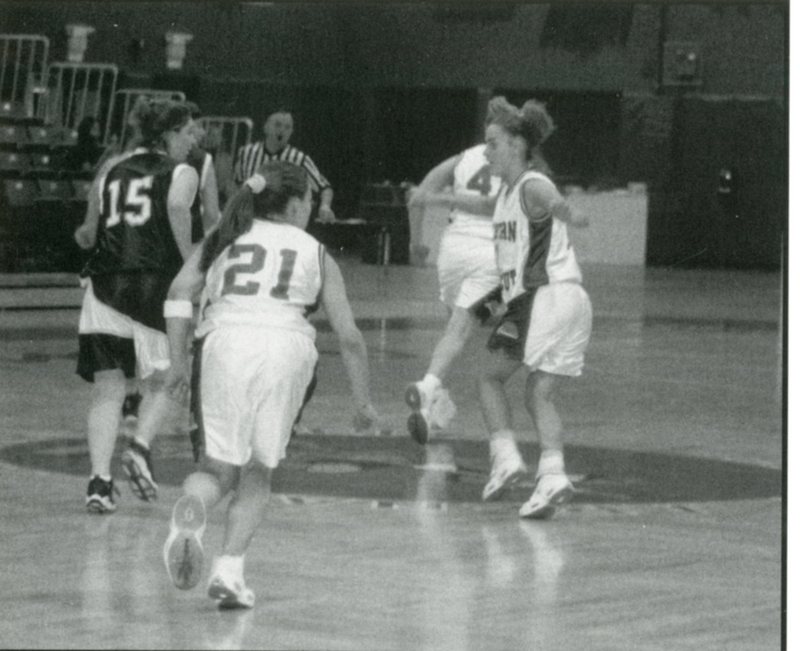 yearbook1999_womensBasketball_001.jpg