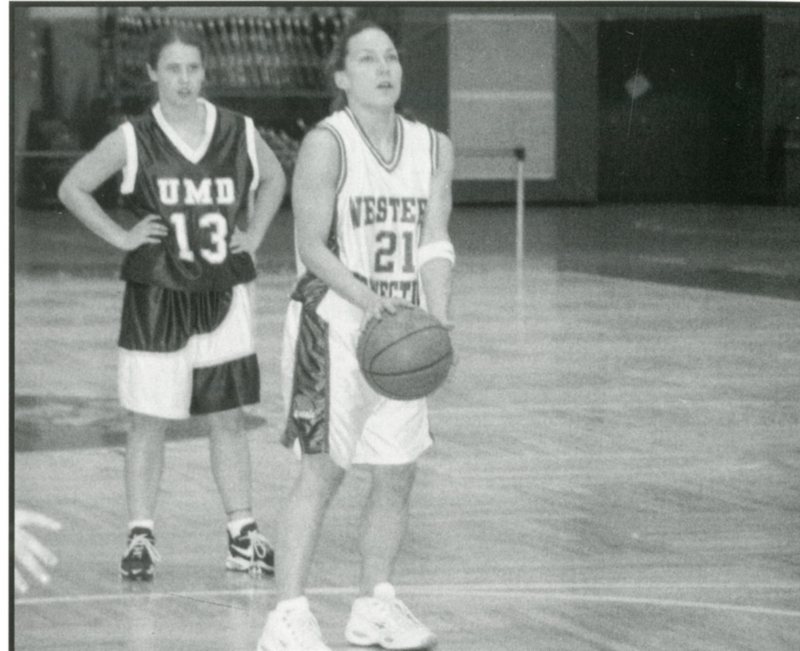 yearbook1999_womensBasketball_009.jpg