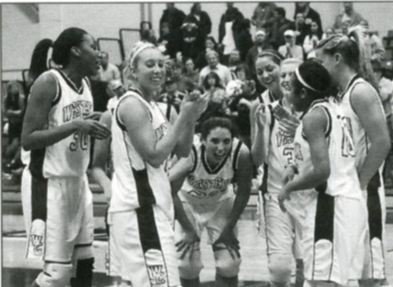 yearbook2010_womensBasketball_007.jpg